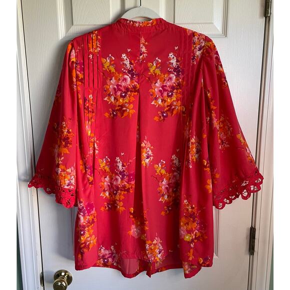 Roaman’s Blouse Top Pintucks Crochet Lace Button Detail Sz 14W Bell Sleeves Red - Picture 4 of 11